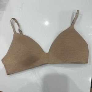 Victorias Secret Tshirt Nude Seamless Bra